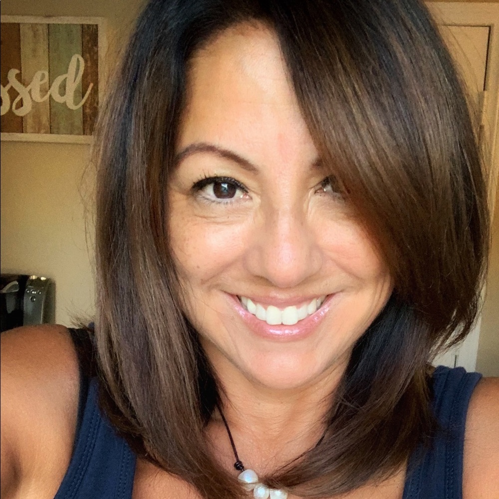 Meet your Posher, Angela